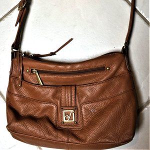 STONE MOUNTAIN LEATHER CAMEL SHOULDER/CROSSBODY HOBO BAG